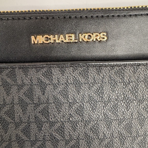 Michael Kors Crossbody Bag With Signature Logo Gold Accents Black Leather - Picture 3 of 13